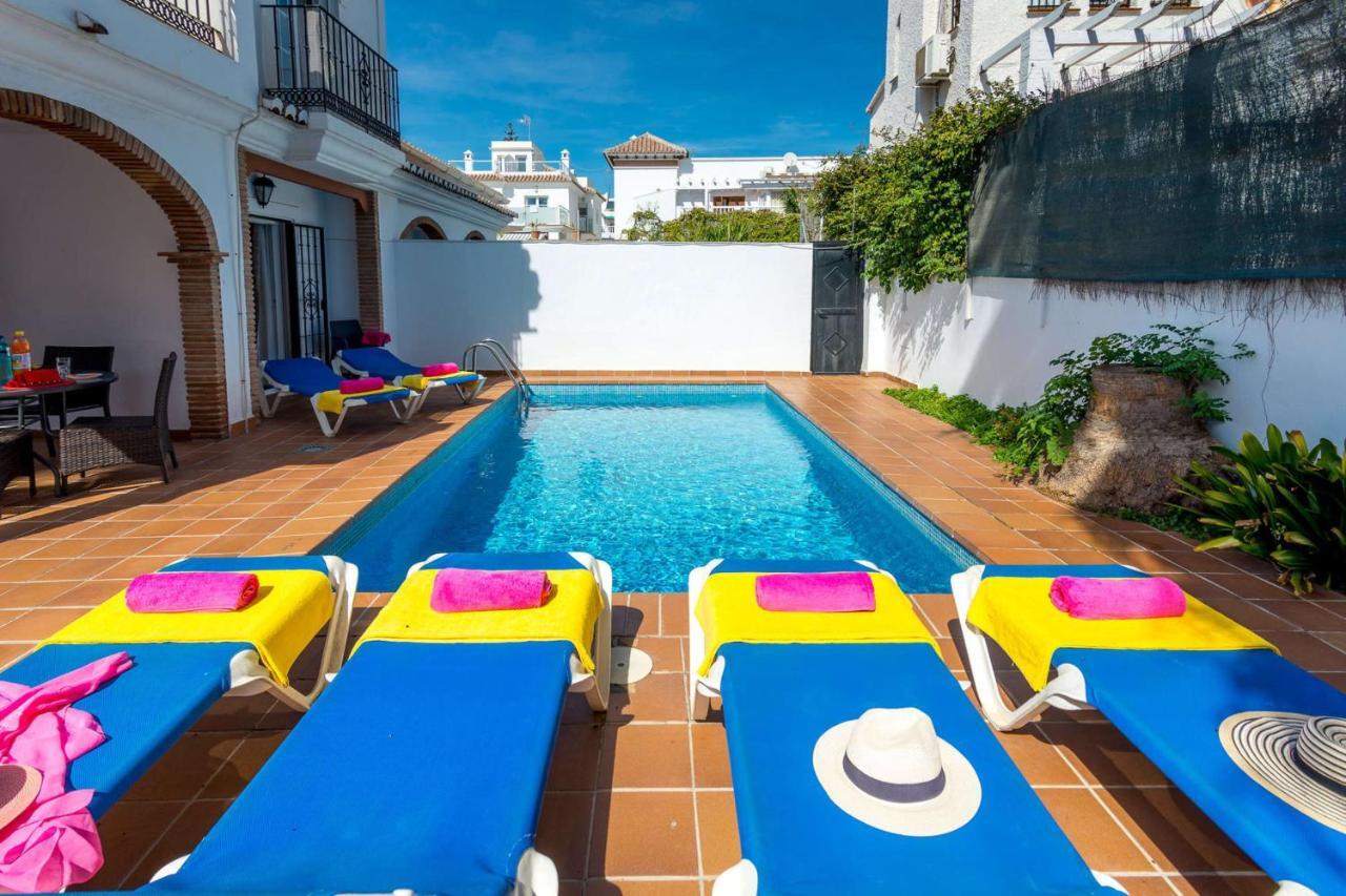 Paradise - Palomas Nerja